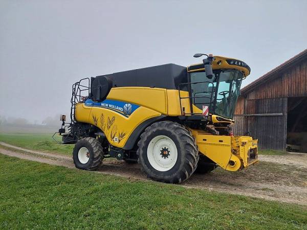 Комбайн New Holland CR 9.80 (2015)