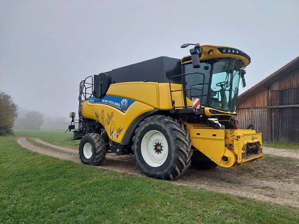 Комбайн New Holland CR 9.80 (2015)