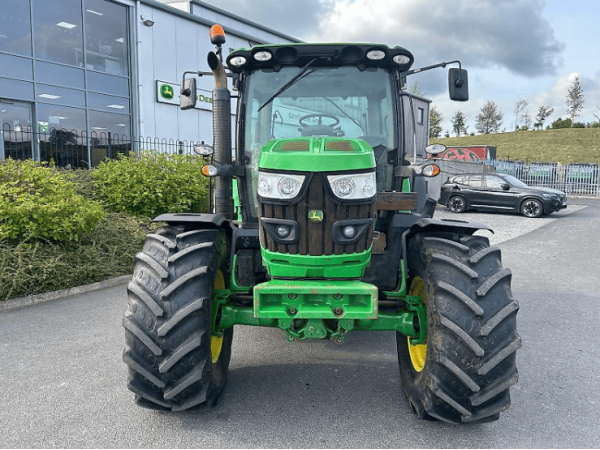 Трактор John Deere 6125R (2015)
