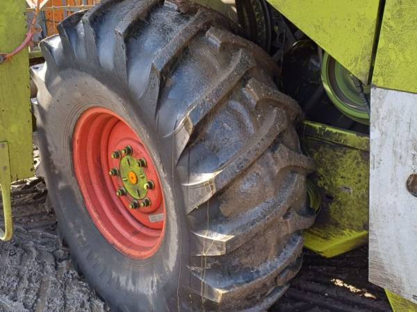 Комбайн Claas Dominator 96 (1985)