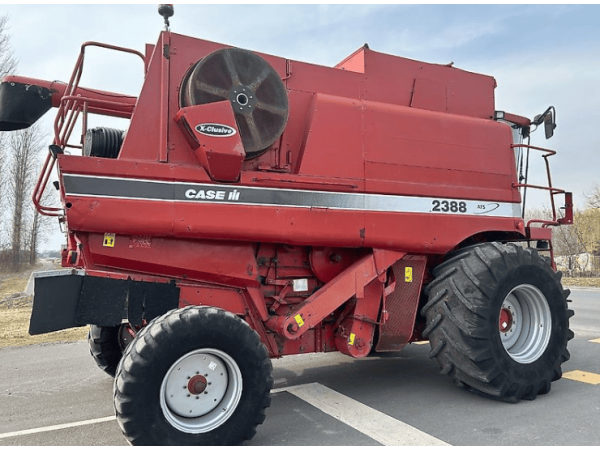 Комбайн Case IH 2388 (2003)