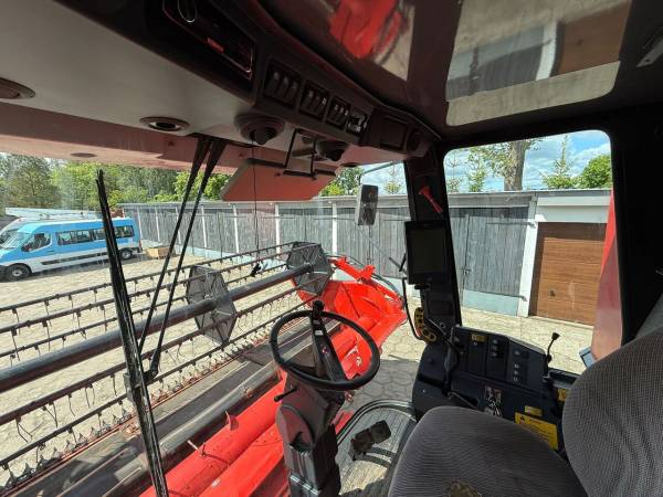 Комбайн Massey Ferguson 7254 (2001)