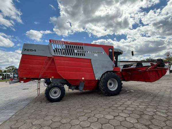 Комбайн Massey Ferguson 7254 (2001)