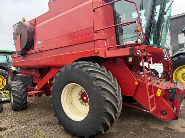 Комбайн Case IH 2388 (2006)