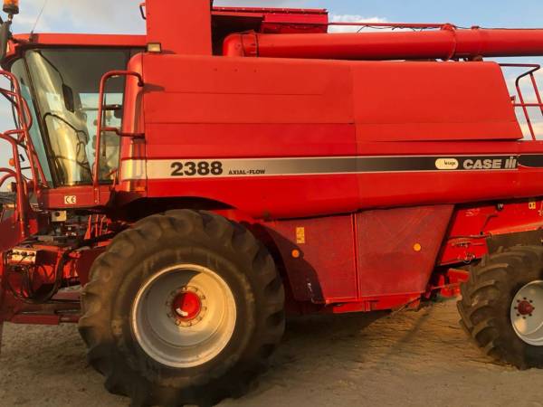Комбайн Case IH 2388 (1998)