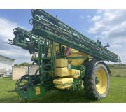 Причіпний обприскувач John Deere 840i