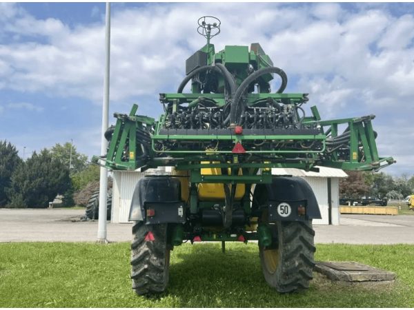 Причіпний обприскувач John Deere 840i (2008)
