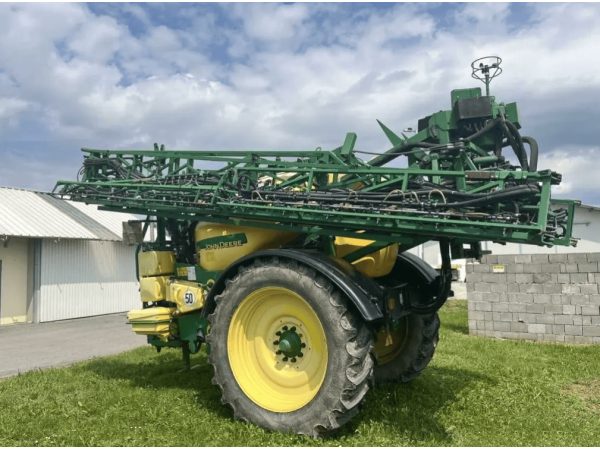 Причіпний обприскувач John Deere 840i (2008)