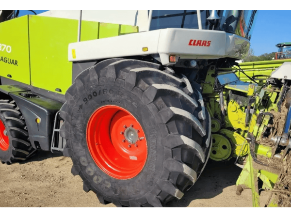 Кормозбиральний комбайн Claas Jaguar 870 (2006)