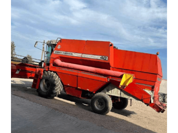 Комбайн Massey Ferguson 40 (1996)