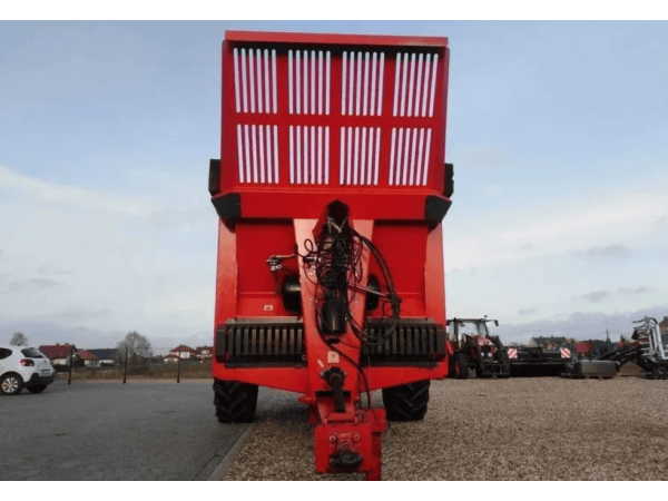 Розкидач добрив DAF Magnum 10 (2018)