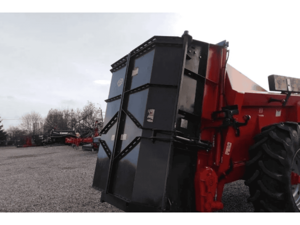 Розкидач добрив DAF Magnum 10 (2018)