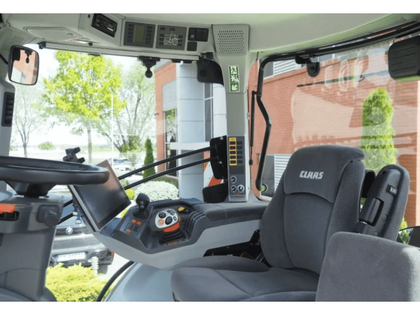 Трактор Claas Axion 850 (2023)