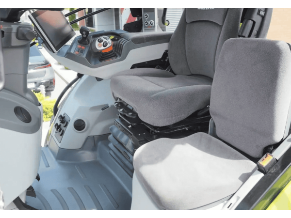 Трактор Claas Axion 850 (2023)