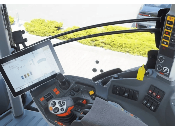 Трактор Claas Axion 850 (2023)