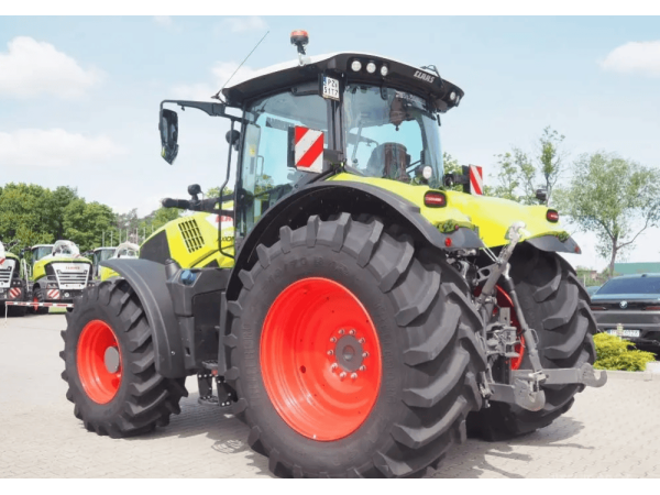 Трактор Claas Axion 850 (2023)