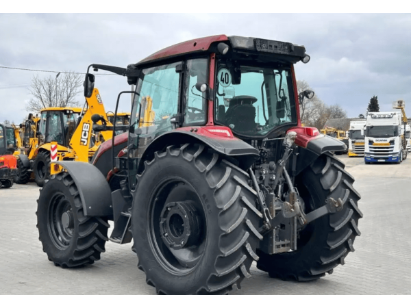 Трактор Valtra A 104 (2017)