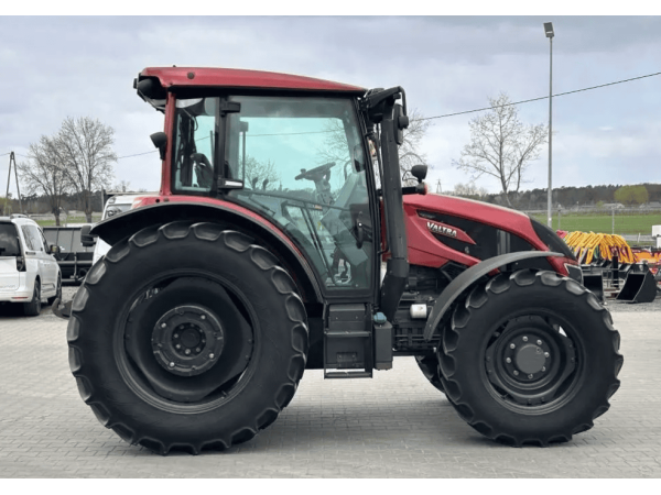 Трактор Valtra A 104 (2017)