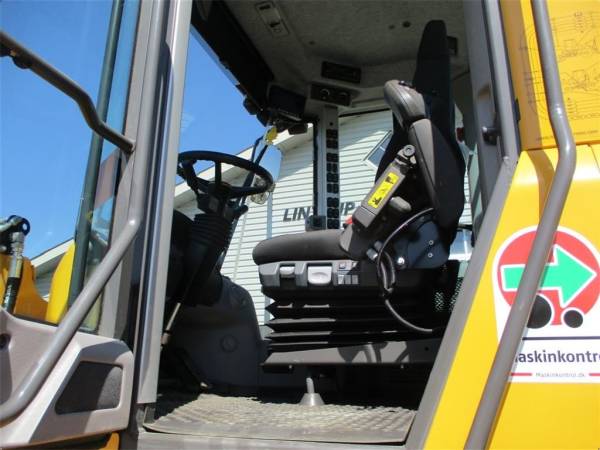 Екскаватор-навантажувач Volvo  L90H (2023)