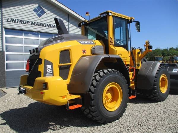 Екскаватор-навантажувач Volvo  L90H (2023)