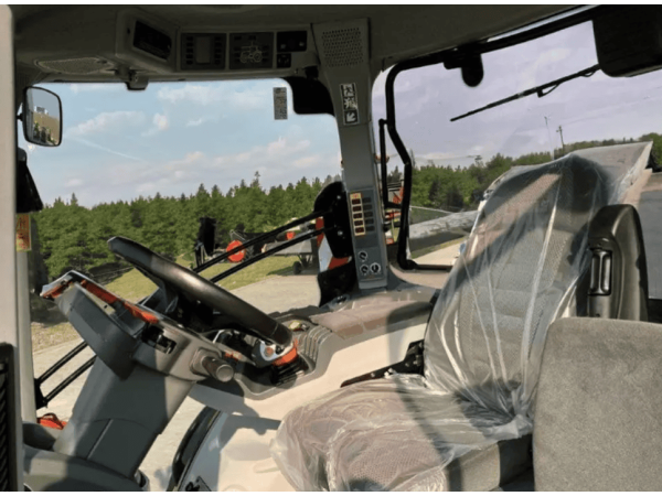 Трактор Claas Axion 870 (2022)