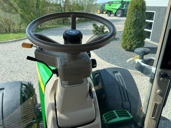 Трактор John Deere 7280R (2012)