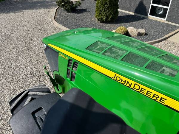 Трактор John Deere 7280R (2012)