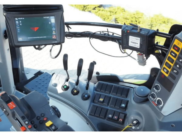 Трактор Claas Axion 810 (2018)