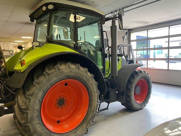 Трактор Claas Arion 530 (2012)