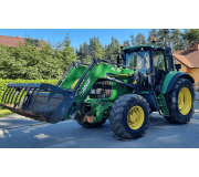 Трактор John Deere 6520
