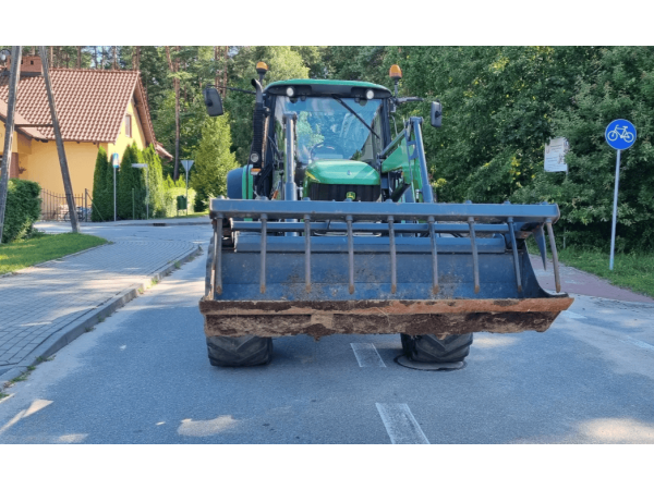 Трактор John Deere 6520 (2004)