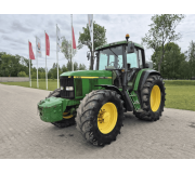 Трактор John Deere 6900