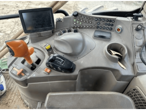 Трактор John Deere 6210R (2013)