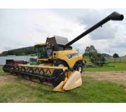Комбайн New Holland CR 9090