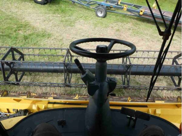 Комбайн New Holland CR 9090 (2011)