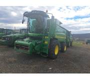 Комбайн John Deere W650