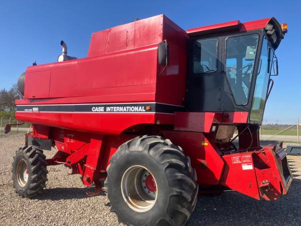 Комбайн Case IH 1660 (1992)