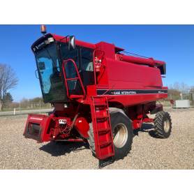 Комбайн Case IH 1660 (1992)