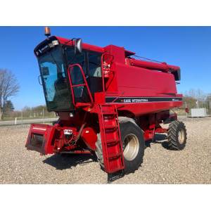 Комбайн Case IH 1660 (1992)
