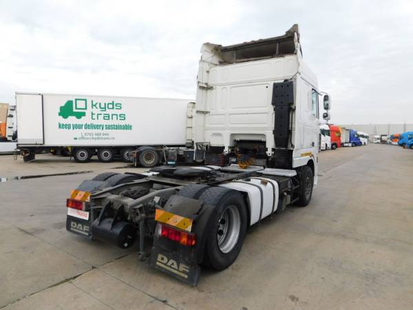 Тягач DAF Xf 105.460 (2008)