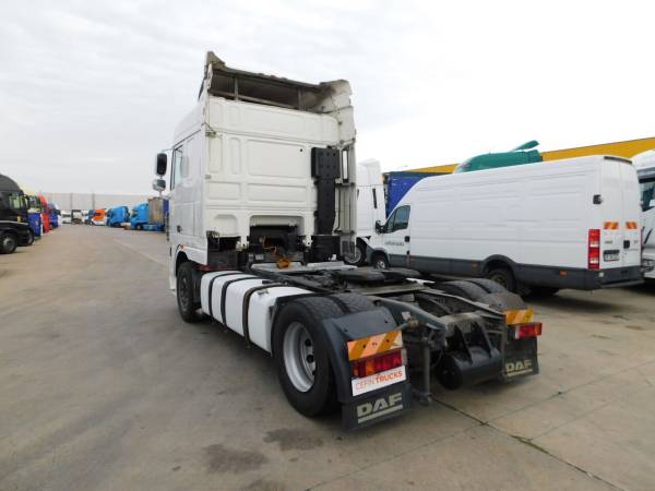 Тягач DAF Xf 105.460 (2008)