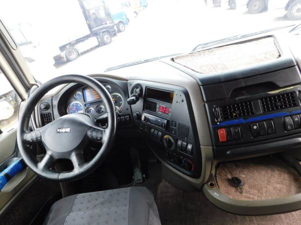 Тягач DAF Xf 105.460 (2008)