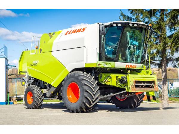 Комбайн Claas Tucano 480 (2011)