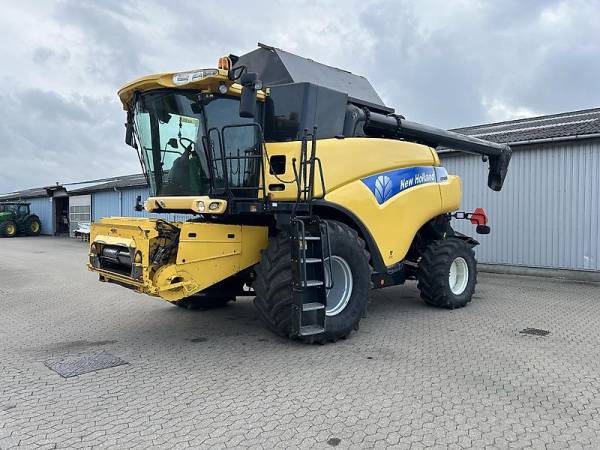 Комбайн New Holland CR 980 (2005)