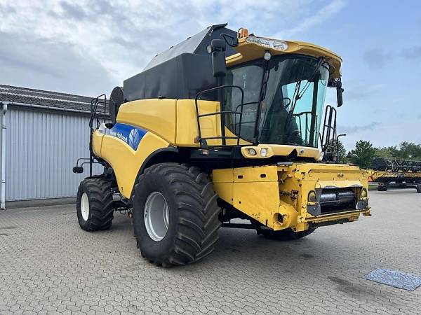 Комбайн New Holland CR 980 (2005)
