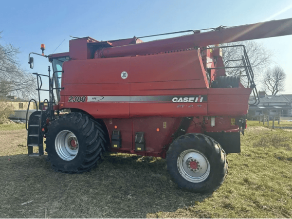 Комбайн Case IH 2388 (2007)