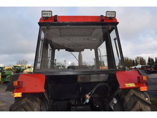 Трактор Case IH 840 (1993)