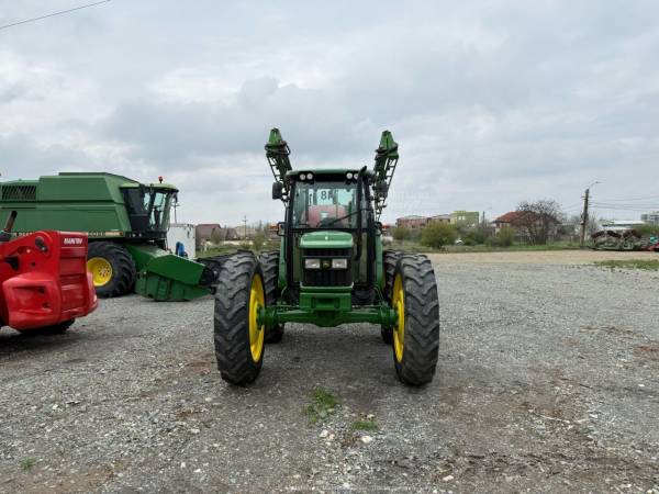 Трактор John Deere 5515 (2006)