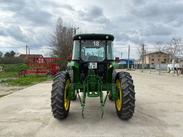 Трактор John Deere 5515 (2006)