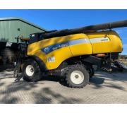 Комбайн New Holland CX 880